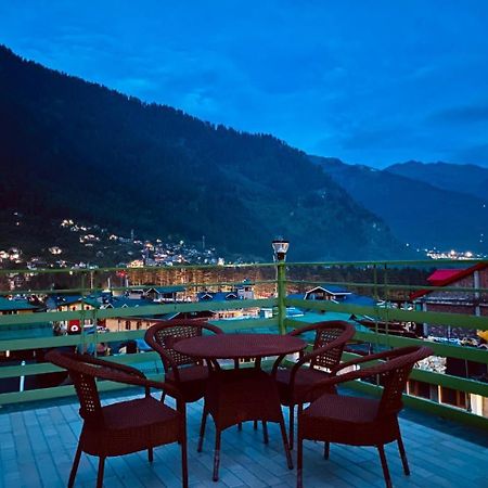 Tata Vista Resort Mall Road Manali - Centrally Heated & Air Cooled Экстерьер фото