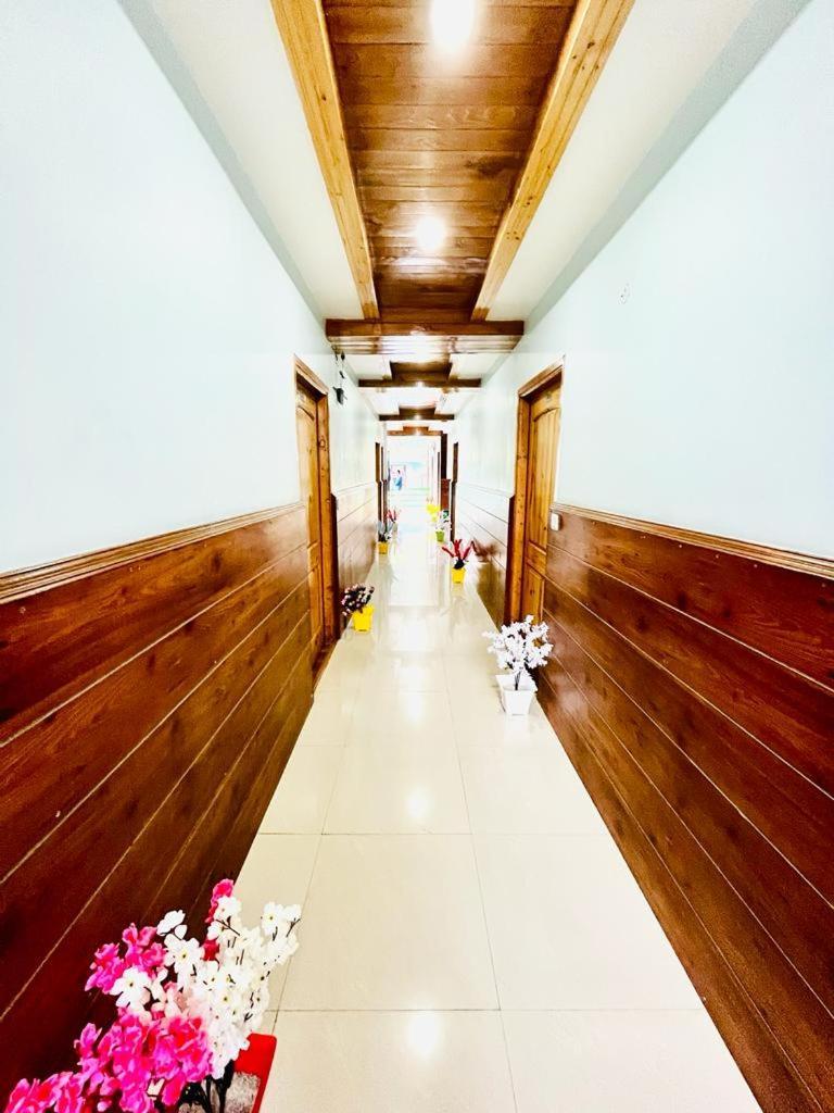Tata Vista Resort Mall Road Manali - Centrally Heated & Air Cooled Экстерьер фото