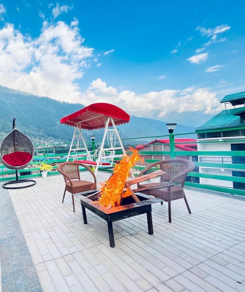 Tata Vista Resort Mall Road Manali - Centrally Heated & Air Cooled Экстерьер фото