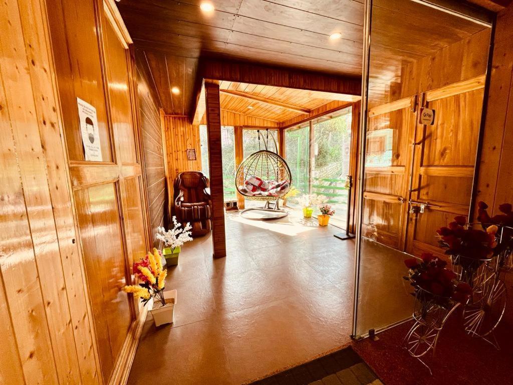 Tata Vista Resort Mall Road Manali - Centrally Heated & Air Cooled Экстерьер фото
