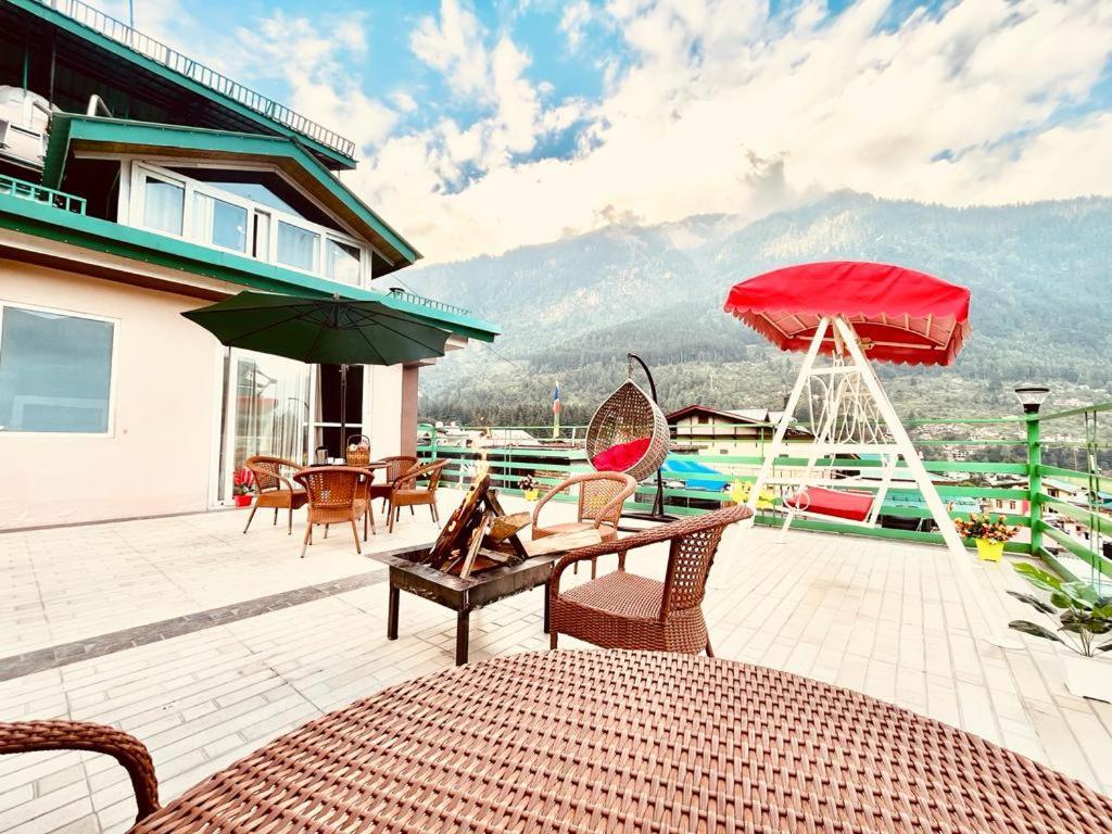Tata Vista Resort Mall Road Manali - Centrally Heated & Air Cooled Экстерьер фото